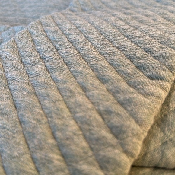 Green v neck sweater for kids - Picture 4 of 8